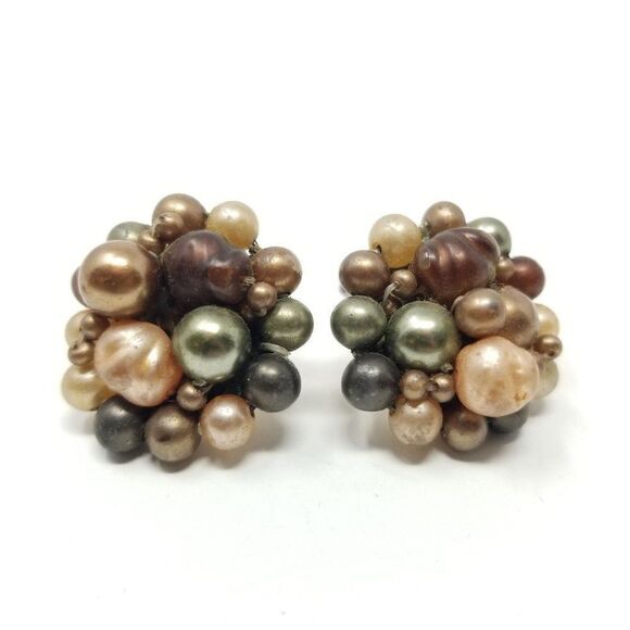 Vintage Neutral Tone Tan and Brown Beaded Cluster Clip On Earrings, Retro, Japan - Picture 6 of 6